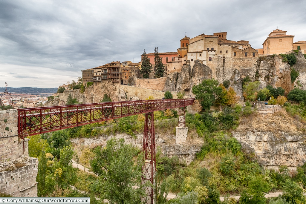 The bridge to the town, Cuenca, Spain