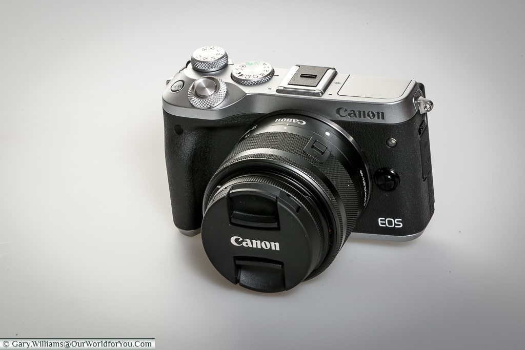 Canon EOS M6 Camera