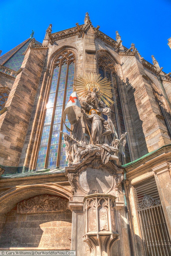 The monument on the outside of St. Stephen's Cathedral depicts St Francis standing over a defeated Turk.