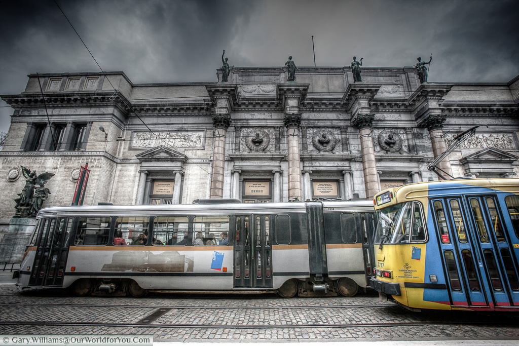Trams passing outside Musée Modern, Brussels, Belgium