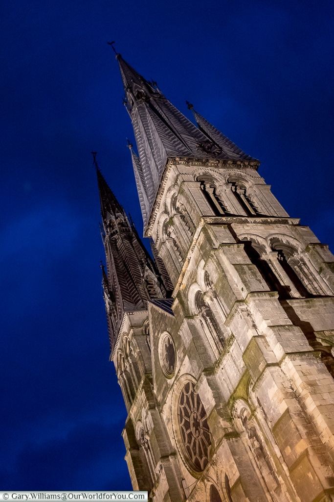 Notre-Dame-en-Vaux at night, Châlons-en-Champagne, France
