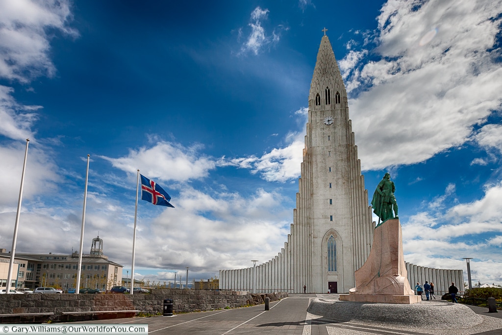 The imposing Hallgrimskirkja, Reykjavík, Iceland