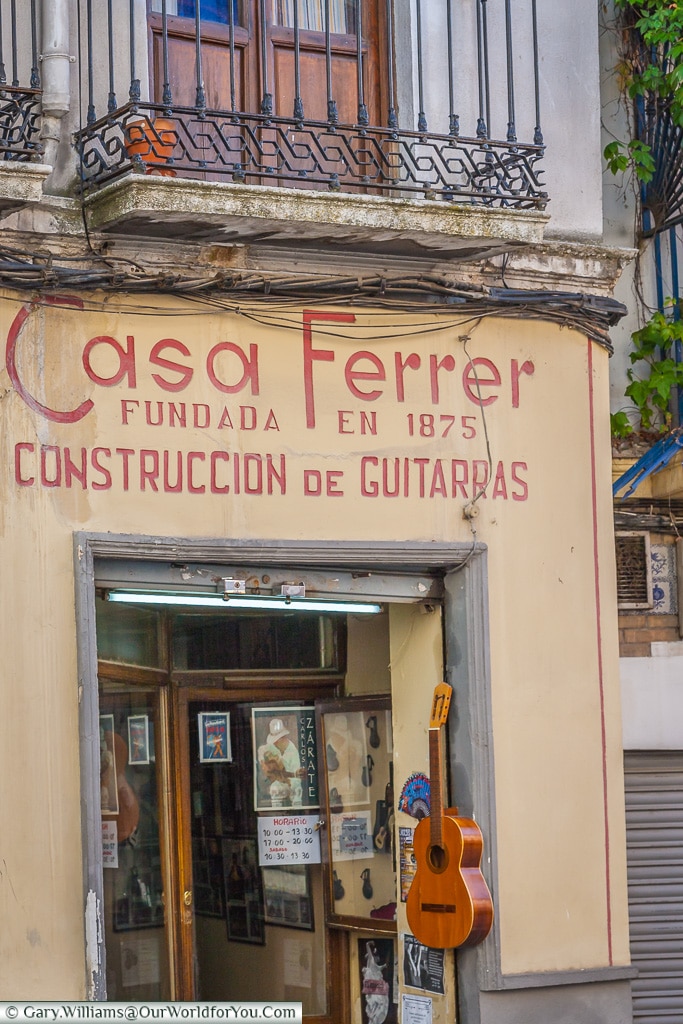 The Guitar maker, Granada, Spain