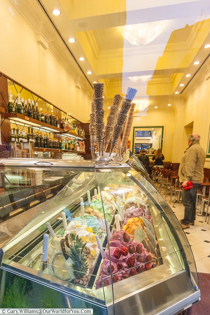 The gelato shop, Florence, Tuscany, Italy