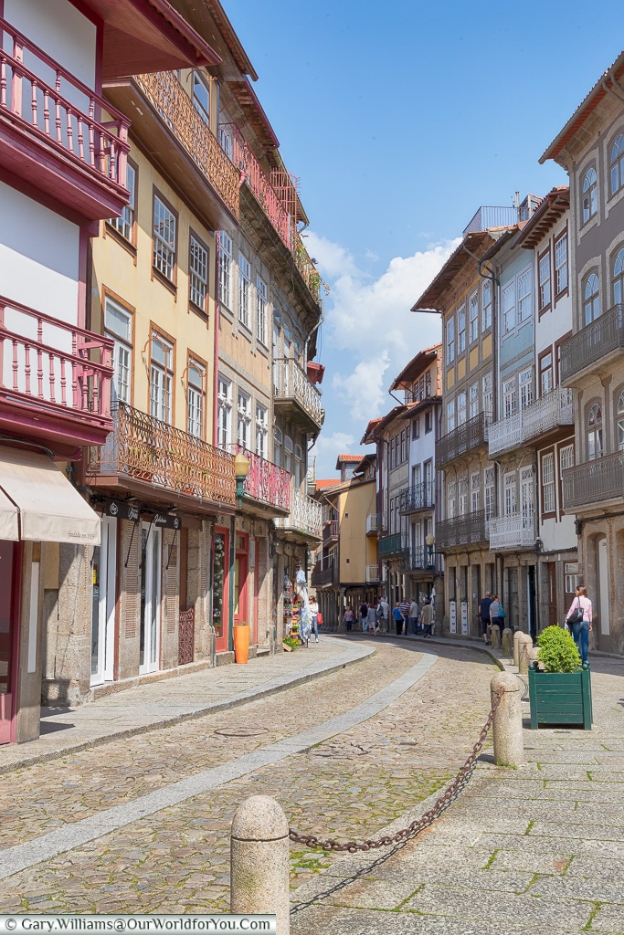 Strolling the lanes of Guimarães, Portugal