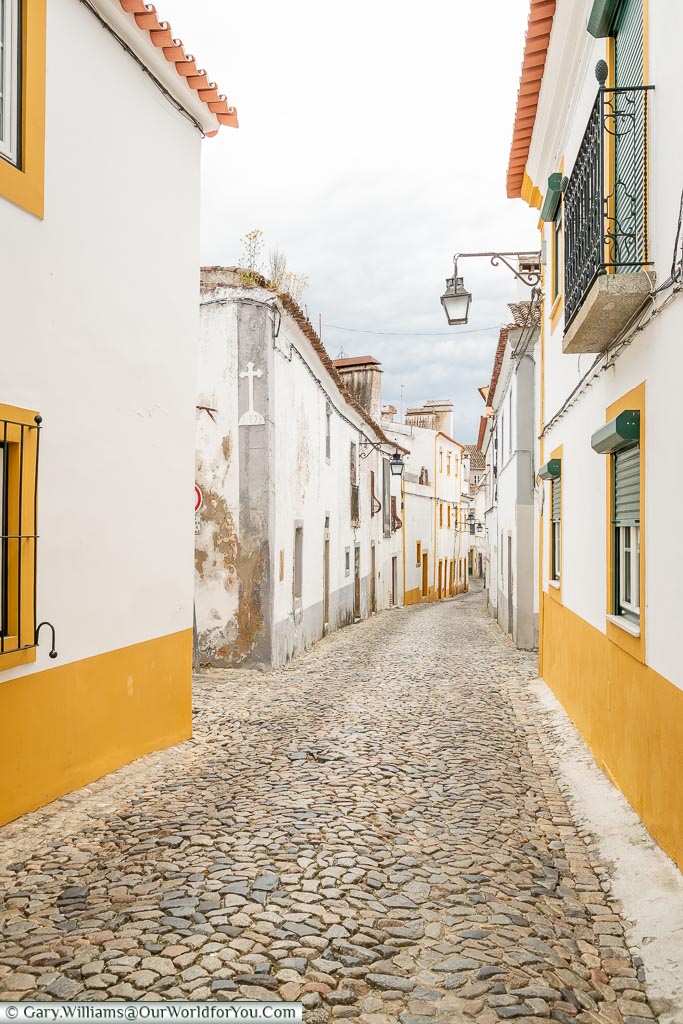 Along the streets of  Évora, Portugal