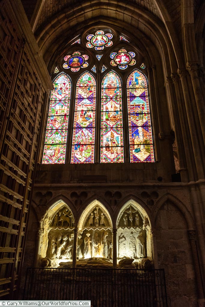 A stained glass windows above the tomb in Leon Cathedral