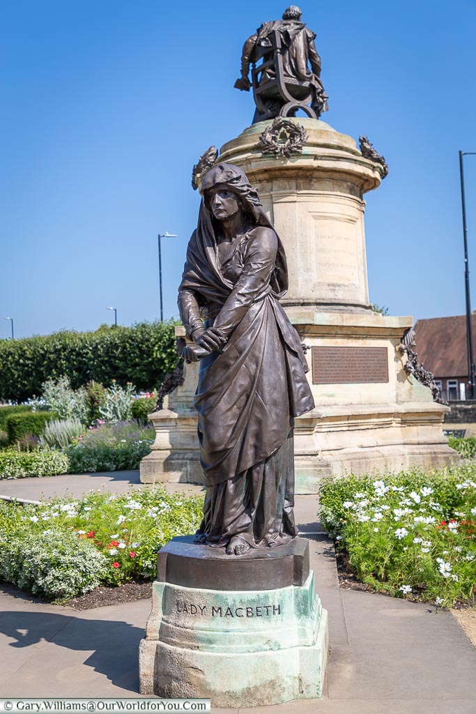 A bronze statue to Lady Macbeth in the Bancroft Gardens of Stratford-upon-Avon
