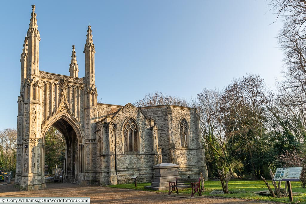 The Anglican chapel, Nunhead Cemetery, London, England, UK