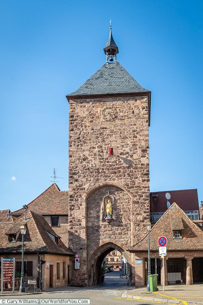 The Porte des Forgerons, a stone tower that was part once of the city walls.