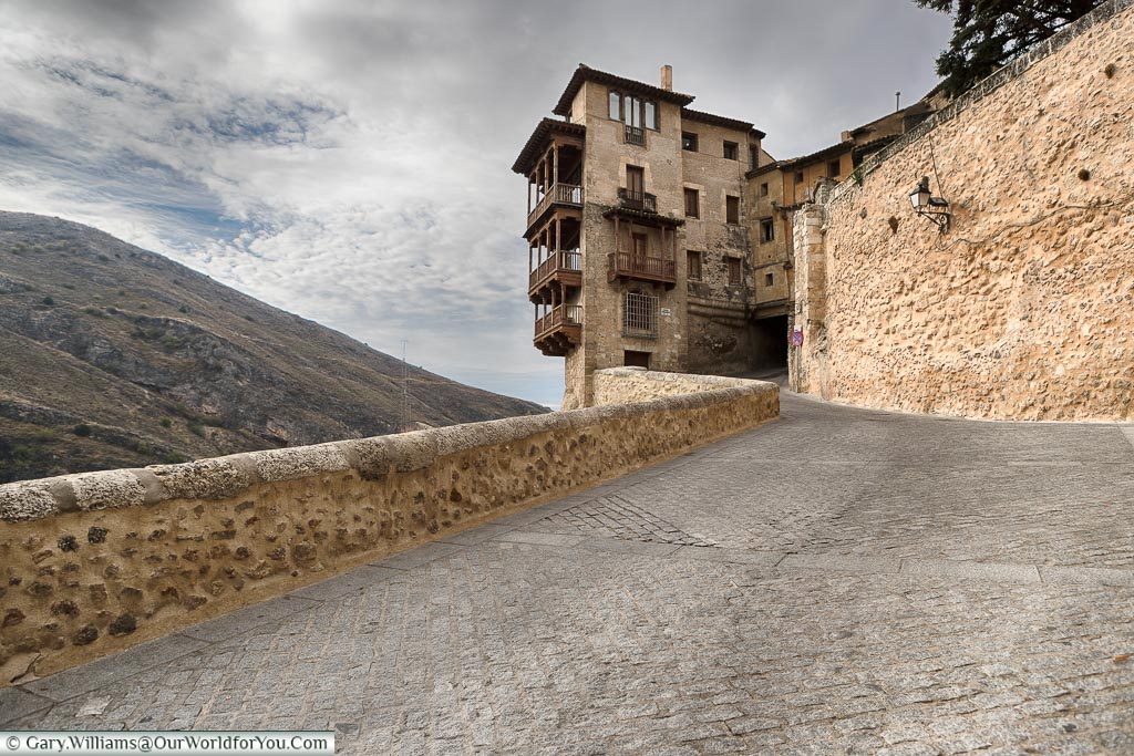 A road heading upwards towards the Casas Colgadas, a famous hanging house of Cuenca.