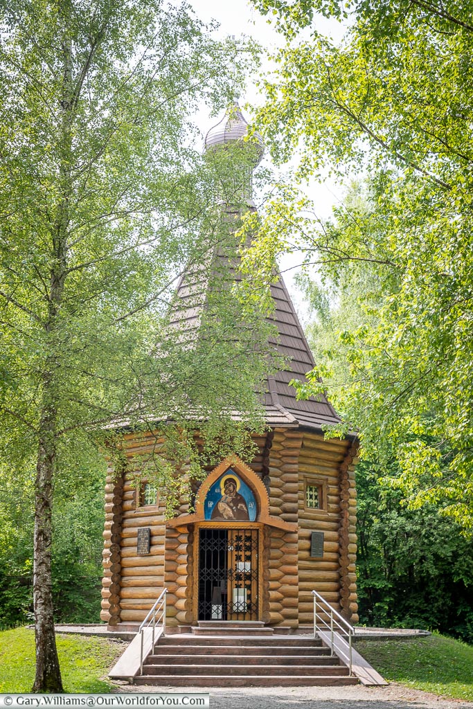 A small wooded, onion-domed, Russian-Orthodox Chapel.
