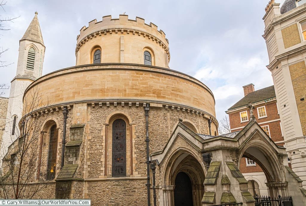 Centuries Of History Around The Lanes Of Temple Tube Station London Centuries Of History Around The Lanes Of Temple Tube Station London