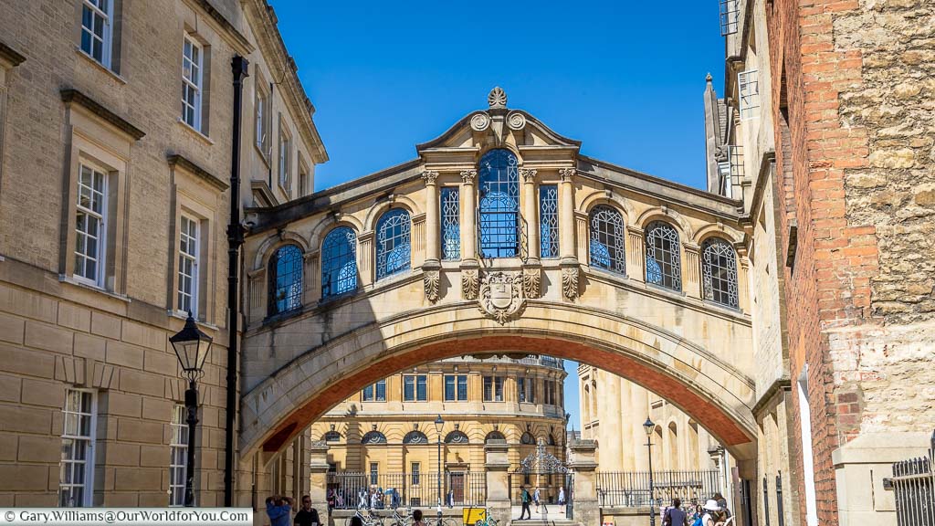 The Bridge of Sighs in Oxford on a bright clear day.