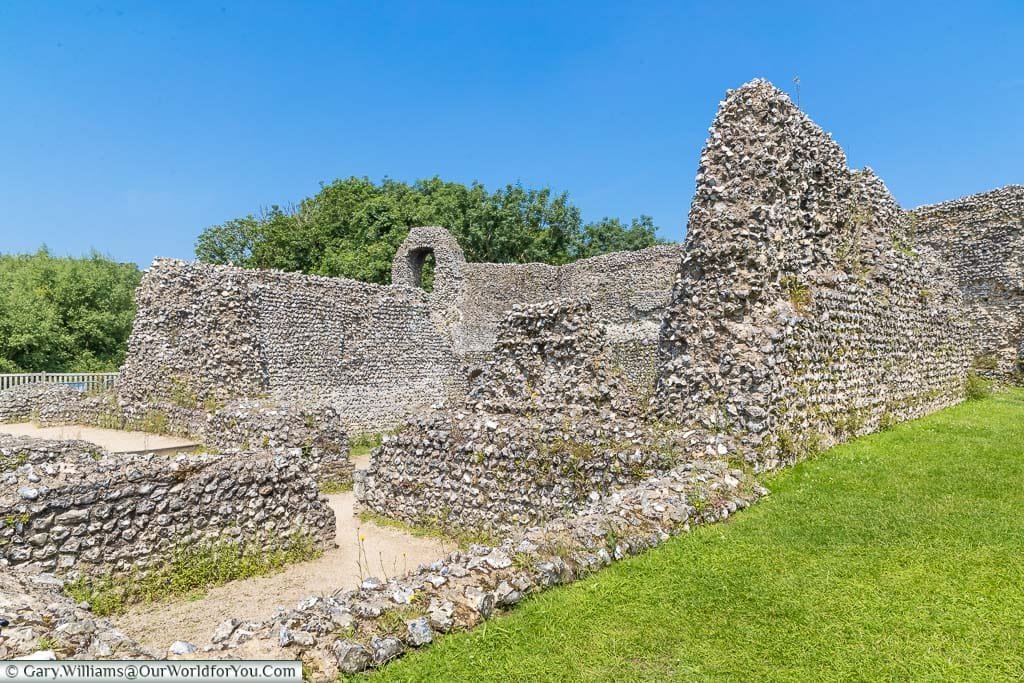 The inner layout of Eynsford Castle consisting of ancient stone walls