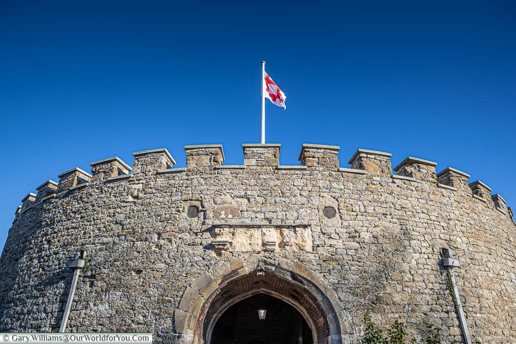 Featured image for “A visit to Deal Castle on the English Kent coast”