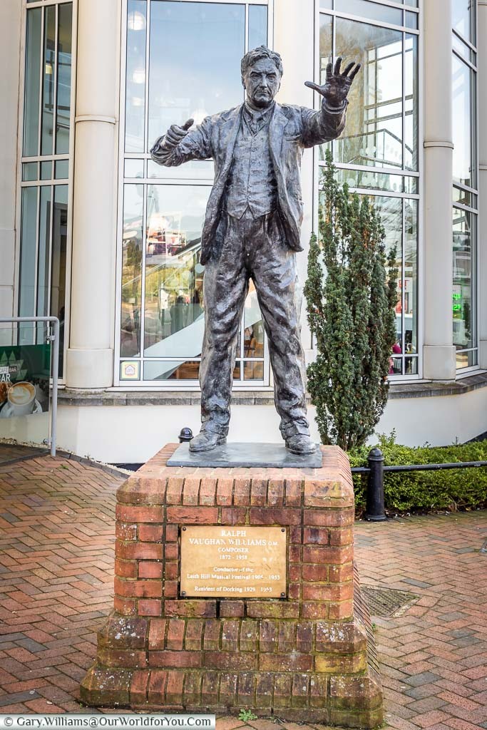 A bronze statue to Ralph Vaughn Williams outside the Dorking Halls