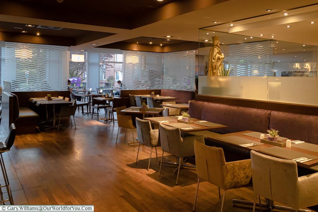 The dining/restaurant/bar area of the Mercure Hotel Aachen Europaplatz. There's plenty of seating which meant it was never too busy.