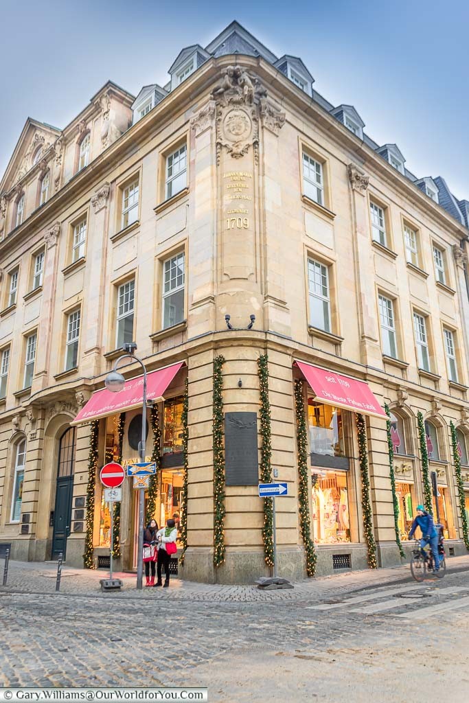 An elegant classical corner store where in 1709 Johann Maria Farina developed the first Eau de Cologne. The building is now home to the Fragrance Museum. One of those things to do other than the Christmas markets.