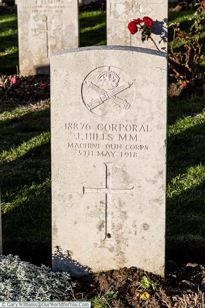 The headstone to Jesse Hills in the Étaples Military Cemetery in France