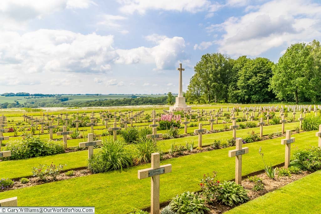 The joint Anglo-French cemetery, with the Cross of Sacrifice in the centre, at the Thiepval Memorial, Thiepval, France