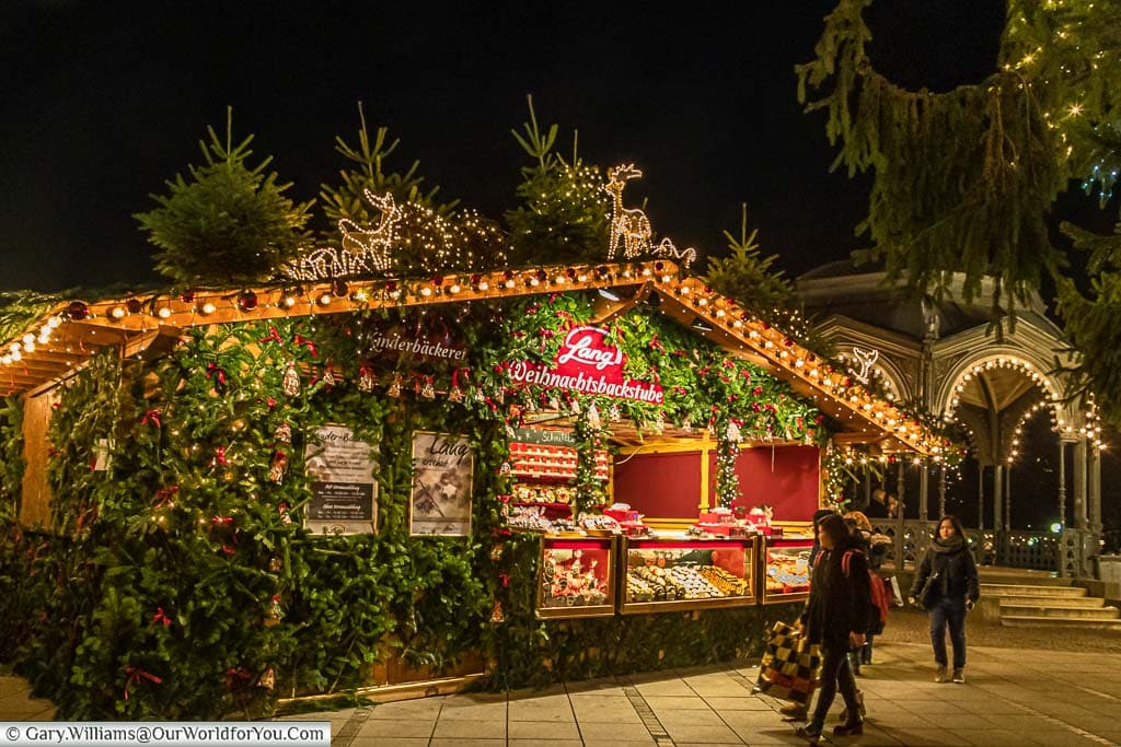 A cake stall at the entrance to one of the Stuttgart Christmas markets.