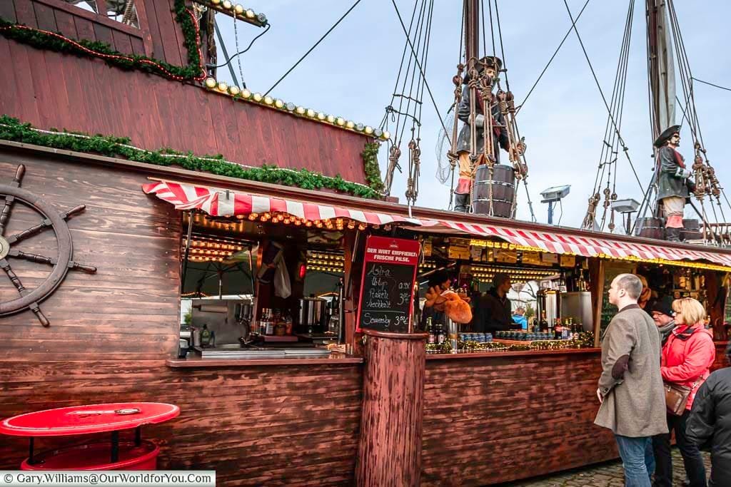 A drinks stall in the shape of a galleon at Cologne's Harbour Market