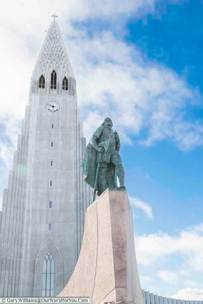 The statue of the Viking Leifur Eiríksson in front of the Hallgrímskirkja church in reykjavik in iceland