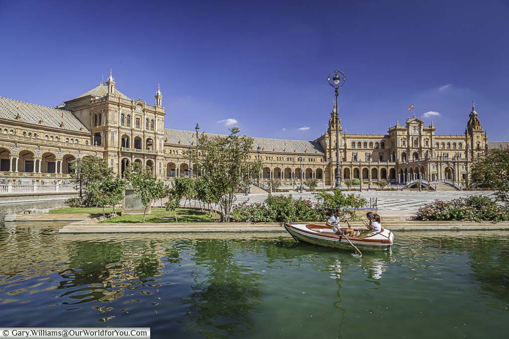 Boating at the Plaza de España, Seville, Andalusia, Spain