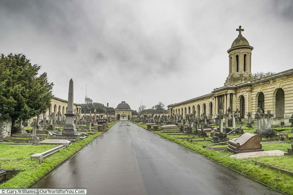 The Main Avenue, Brompton Cemetery, historic london, magnificent seven cemetery, things to see in london