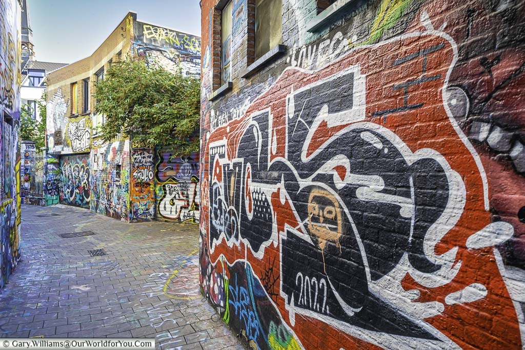 Amateur street art along ‘Graffiti Street’ in Ghent, belgium