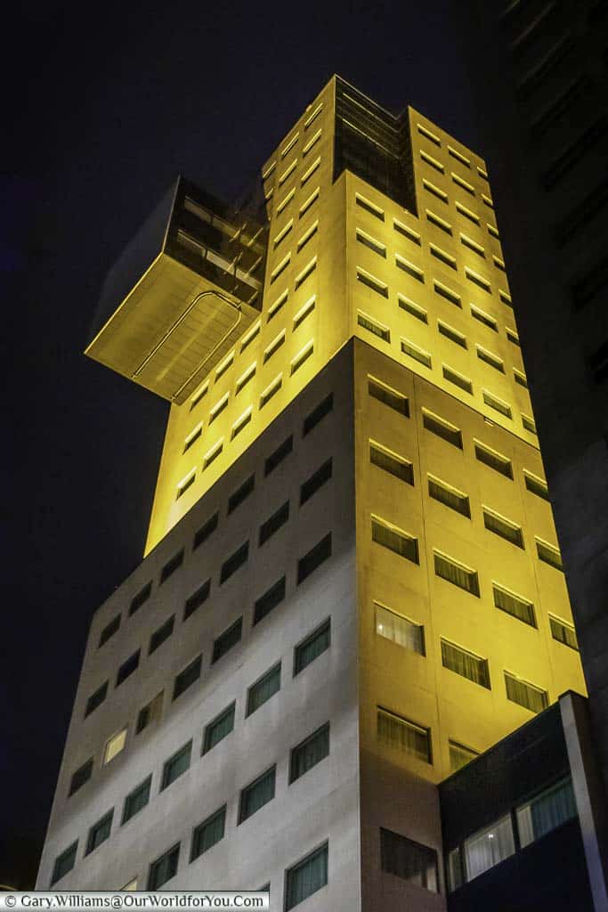 An illuminated quirky 21st-century skyscraper known as De Splinter in central rotterdam
