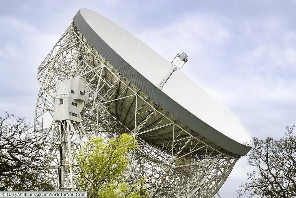 A close-up view of the historic lovell telescope at the jodrell bank observatory in the heart of the beautiful cheshire countryside