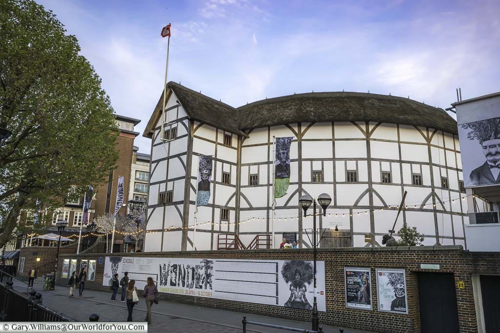 The replica of shakespeare's globe theatre on london's bankside