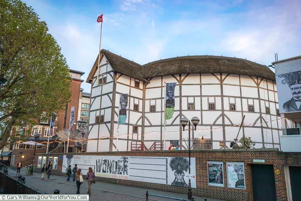 The replica of shakespeare's globe theatre on london's bankside