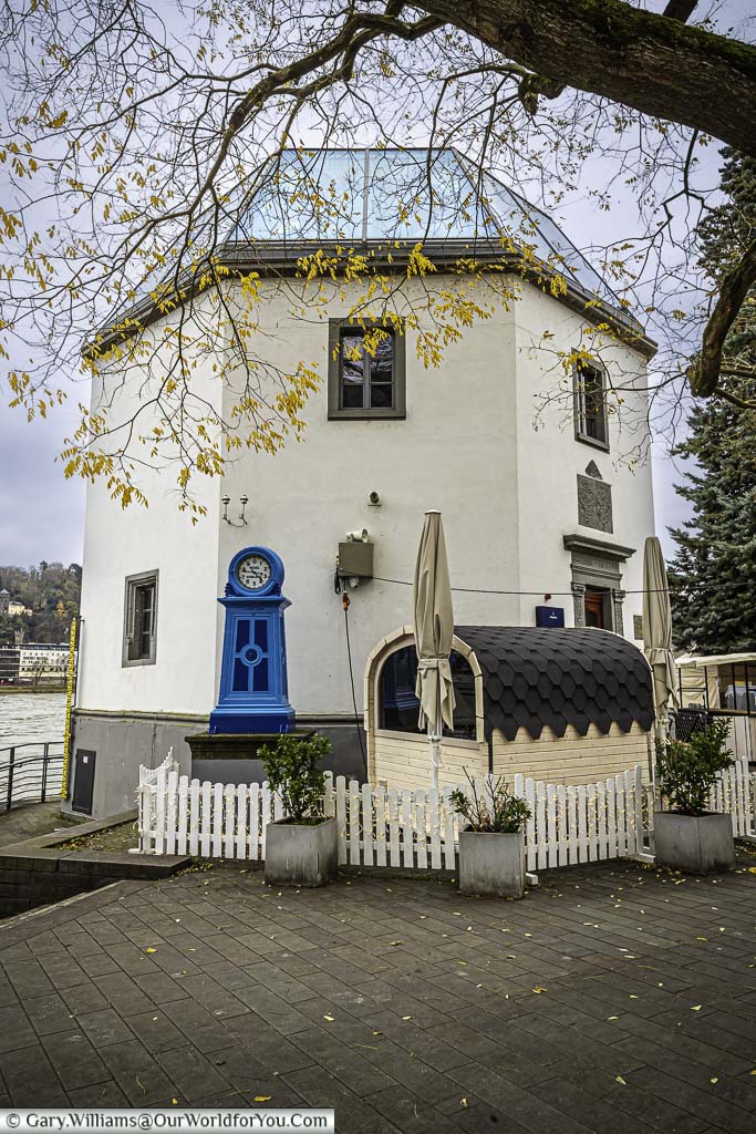 the old water gauge house on the banks of the river rhine in the city of koblenz
